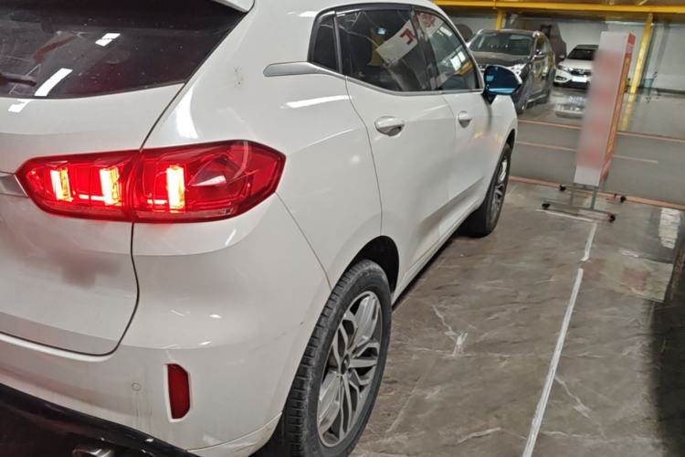 Used Wey VV5 2019 Upgraded Model 2.0T Two-Wheel Drive Ultra-Luxury Version China V Standard Exterior 3