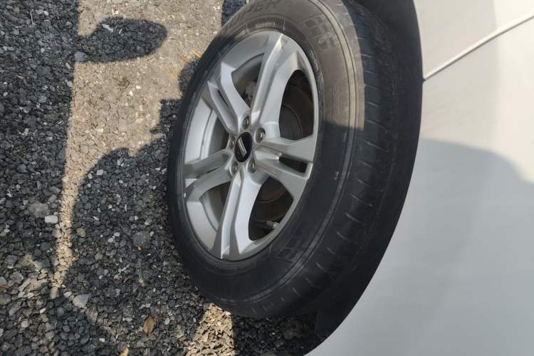 Used Wey VV5 2019 1.5T Two-Wheel Drive Color Pioneer Exterior 5