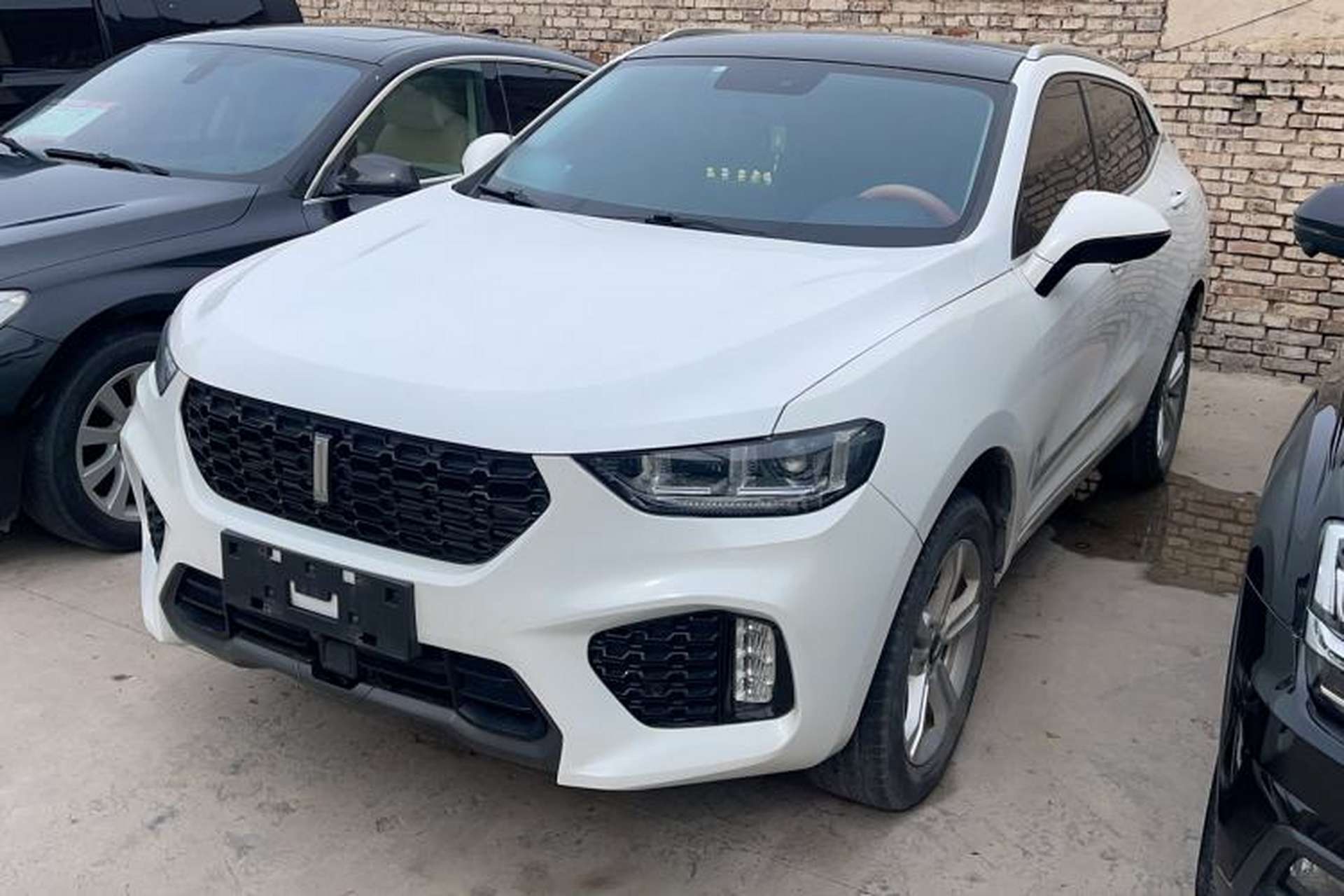 Used Wey VV5 2019 1.5T Two-Wheel Drive Color Pioneer Front Left 45 Deg