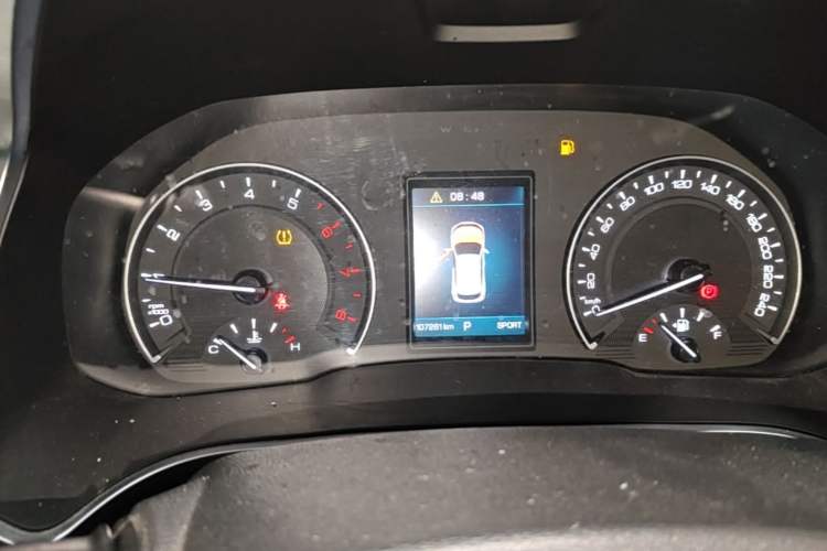 Used Wey VV5 2019 Upgraded Model 2.0T Two-Wheel Drive Ultra-Luxury Version China V Standard Instrument Cluster