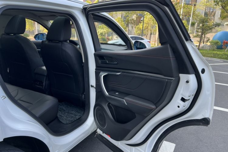 Used Wey VV5 2019 1.5T Two-Wheel Drive Smart Pioneer Interior 1