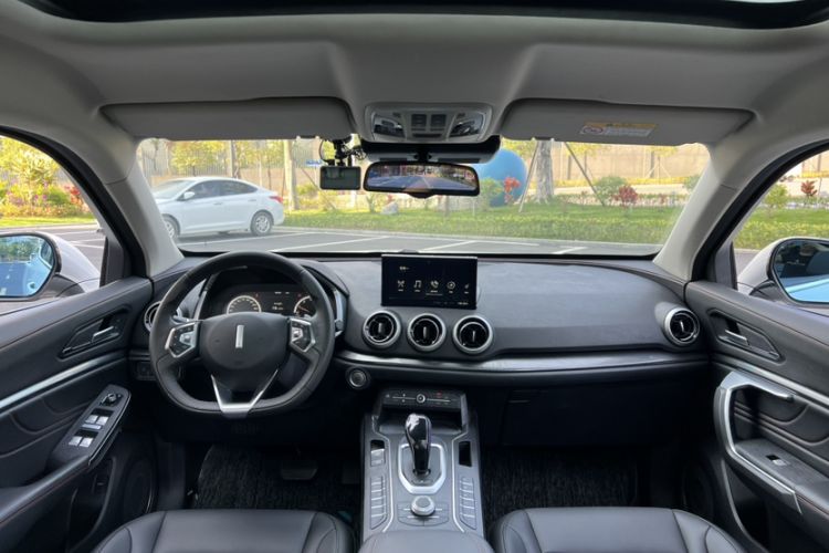 Used Wey VV5 2019 1.5T Two-Wheel Drive Smart Pioneer Interior 5