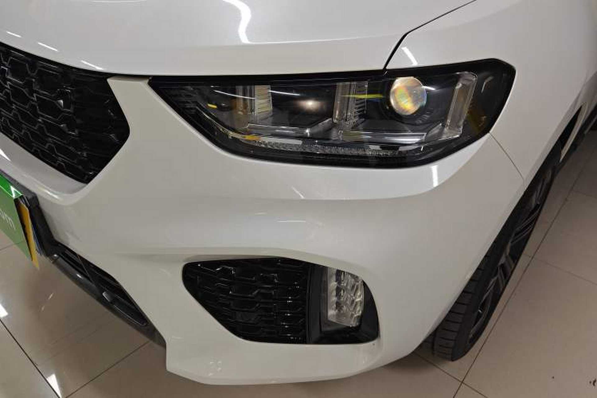 Used Wey VV5 2019 Upgraded Model 2.0T Two-Wheel Drive Flagship Version China V Standard Left Front Headlight