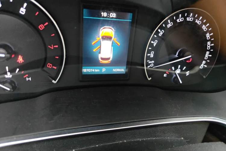 Used Wey VV5 2019 Upgraded Model 2.0T Two-Wheel Drive Ultra-Luxury Version China V Standard Odometer Close Up