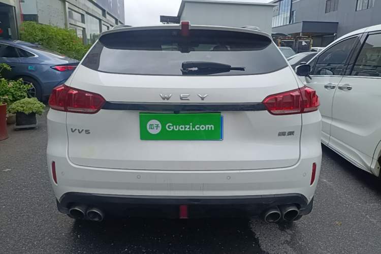 Used Wey VV5 2019 Upgraded Model 2.0T Two-Wheel Drive Flagship Version China V Standard Rear