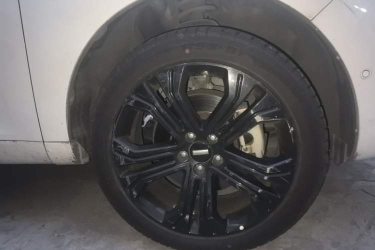 Used Wey VV5 2019 Upgraded Model 2.0T Two-Wheel Drive Flagship Version China V Standard Right Front Wheel Hub