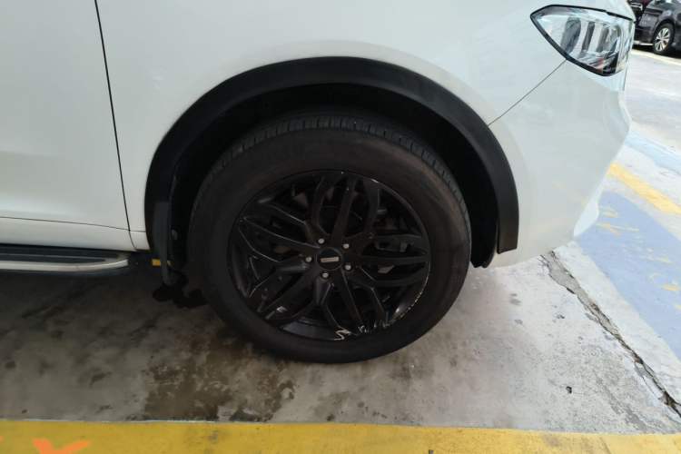 Used Wey VV5 2019 Upgraded Model 2.0T Two-Wheel Drive Ultra-Luxury Version China V Standard Right Front Wheel Hub