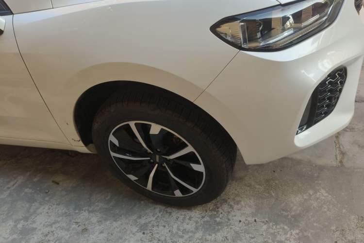 Used Wey VV5 2019 Upgraded Model 2.0T Two-Wheel Drive Ultra-Luxury Version China V Standard Right Front Wheel Hub