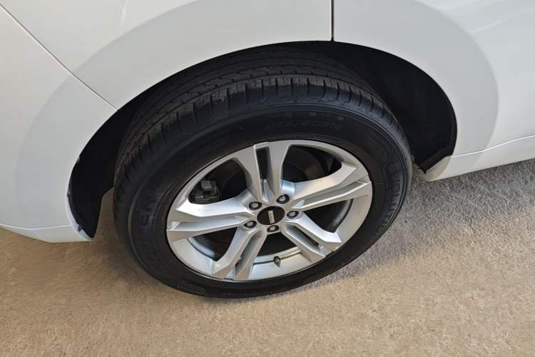 Used Wey VV5 2019 1.5T Two-Wheel Drive Smart Pioneer Right Rear Wheel Hub