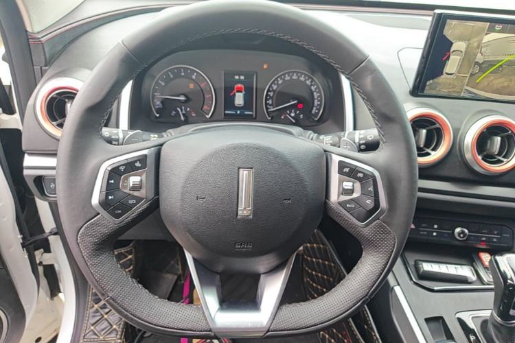 Used Wey VV5 2019 Upgraded Model 2.0T Two-Wheel Drive Ultra-Luxury Version China V Standard Steering Wheel