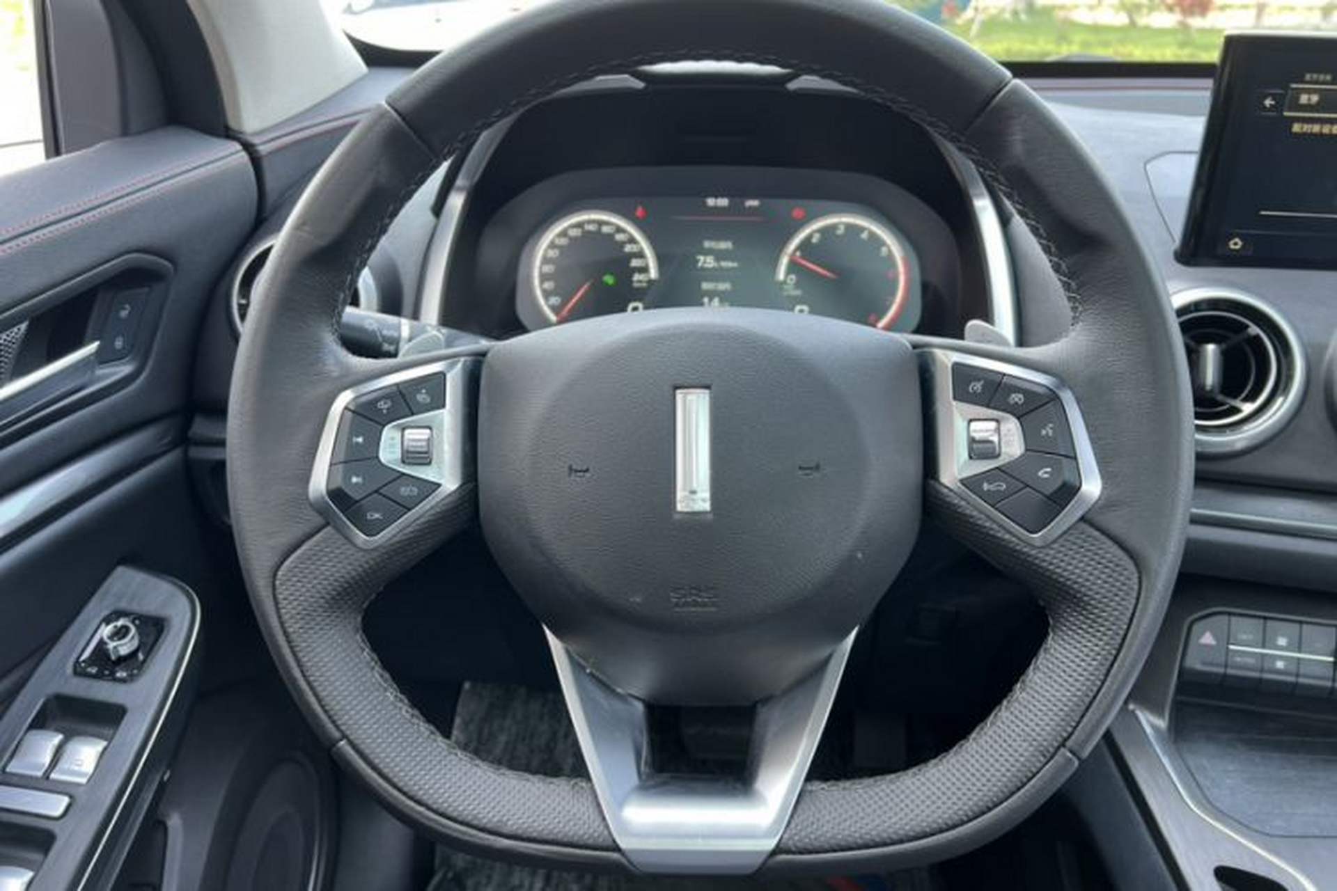 Used Wey VV5 2019 1.5T Two-Wheel Drive Smart Pioneer Steering Wheel