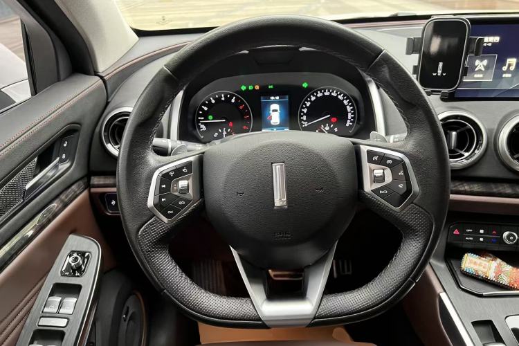 Used Wey VV5 2019 Upgraded Model 2.0T Two-Wheel Drive Ultra-Luxury Version China VI Standard Steering Wheel