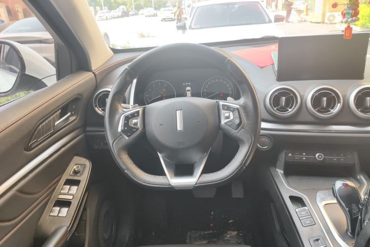 Used Wey VV5 2019 1.5T Two-Wheel Drive Color Pioneer Steering Wheel