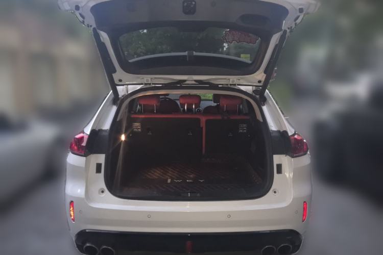 Used Wey VV5 2019 Upgraded Model 2.0T Two-Wheel Drive Flagship Version China V Standard Trunk