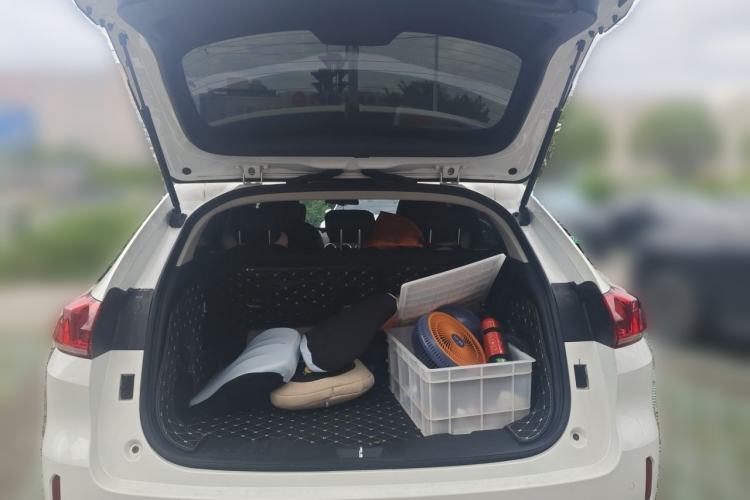 Used Wey VV5 2019 2.0T Two-Wheel-Drive Ultimate Edition Trunk