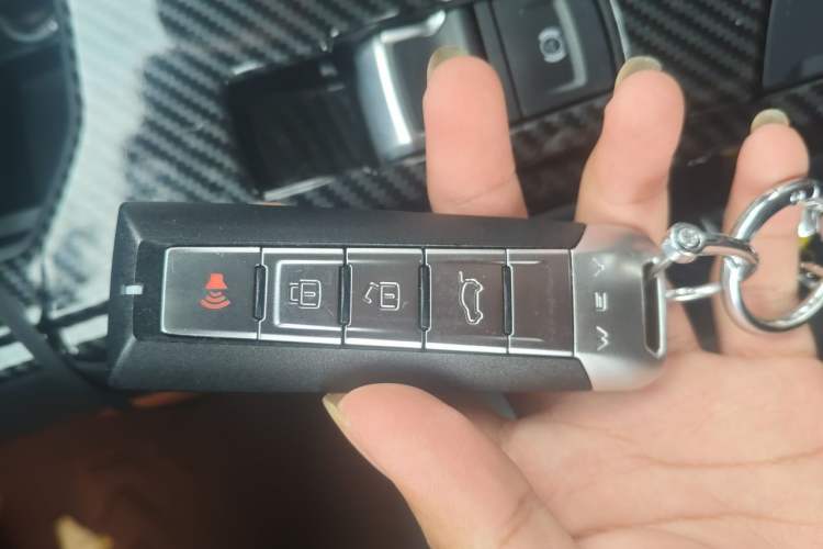 Used Wey VV5 2019 2.0T Two-Wheel-Drive Ultimate Edition Vehicle Key