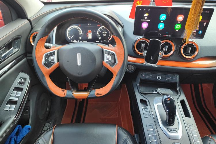 Used Wey VV5 2019 1.5T Two-Wheel-Drive Orange Edition Limited Model Steering Wheel
