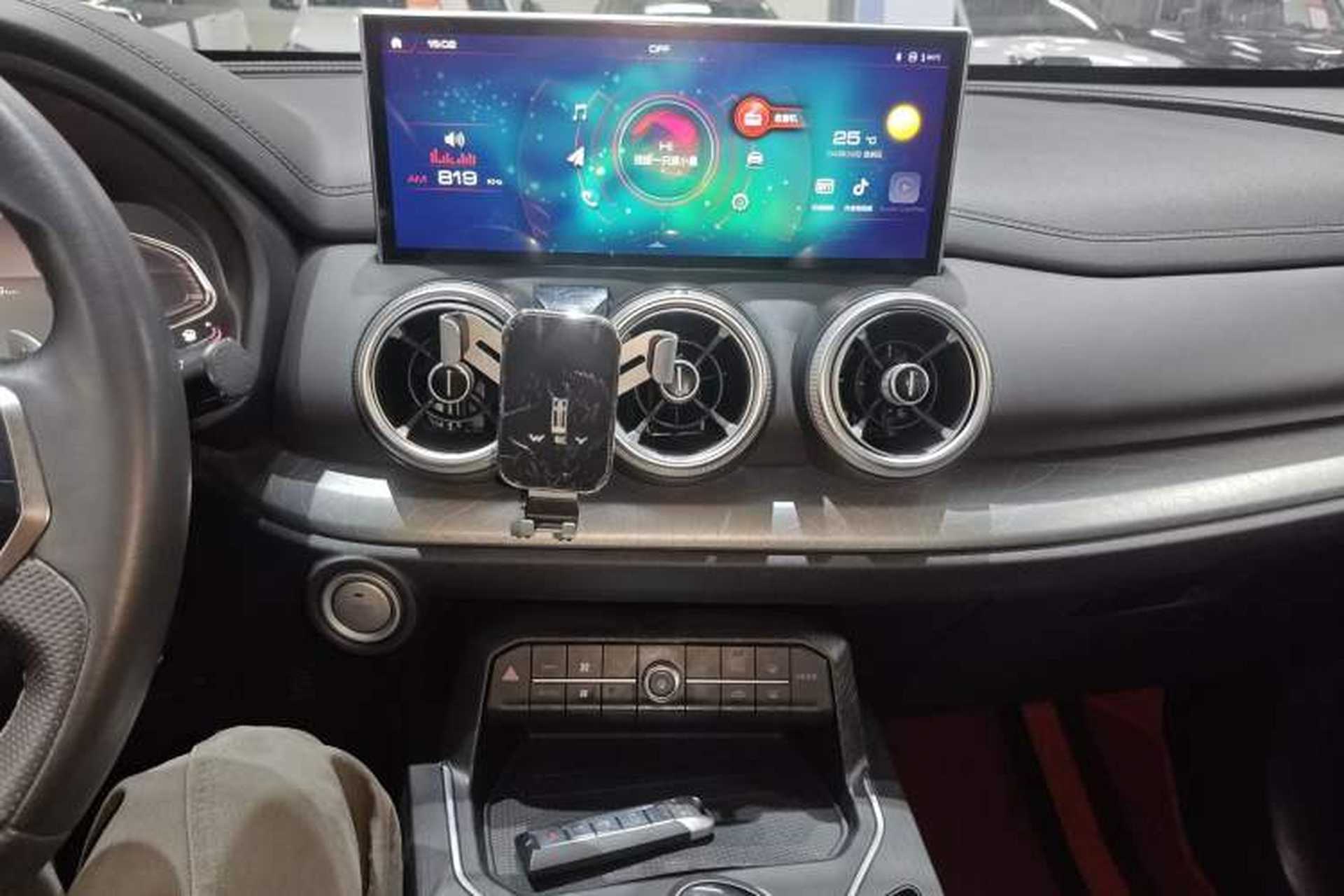 Used Wey VV5 2020 1.5T Two-Wheel Drive Smart Pioneer Audio And AC Panel
