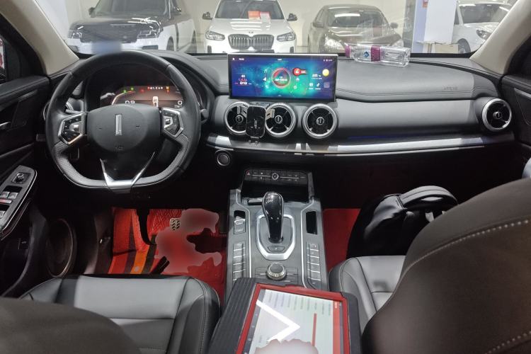 Used Wey VV5 2020 1.5T Two-Wheel Drive Smart Pioneer Center Console