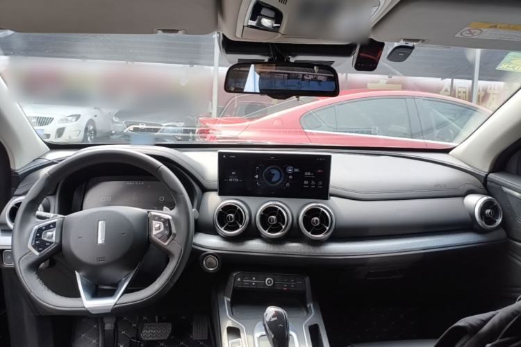 Used Wey VV5 2020 1.5T Two-Wheel Drive Smart Pioneer Center Console
