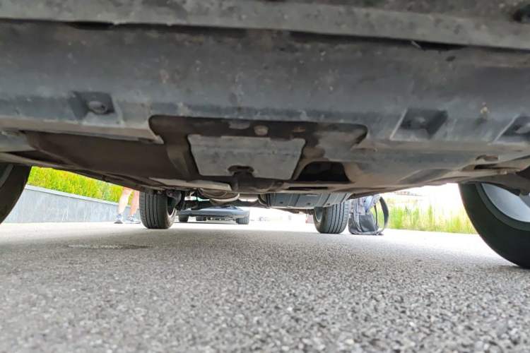 Used Wey VV5 2020 1.5T Two-Wheel Drive Smart Pioneer Chassis Front