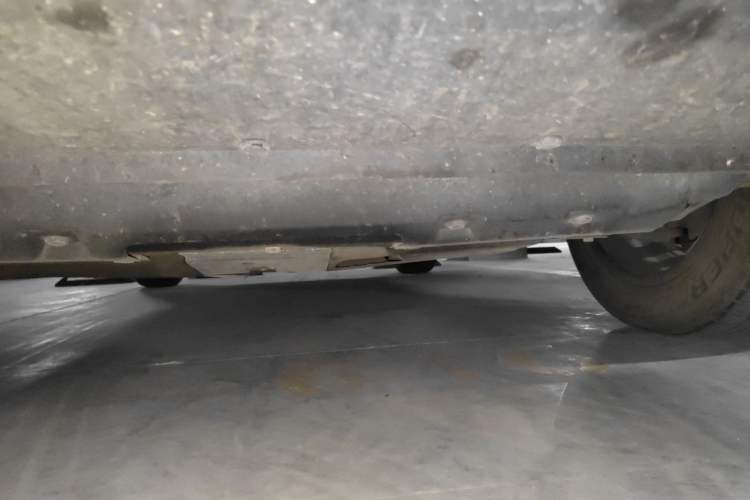 Used Wey VV5 2020 1.5T Two-Wheel Drive Color Pioneer Chassis Front