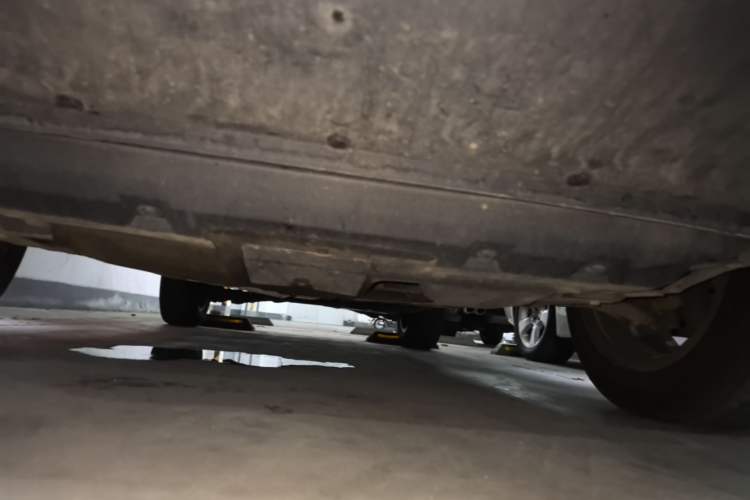 Used Wey VV5 2020 1.5T Two-Wheel Drive Smart Pioneer Chassis Front