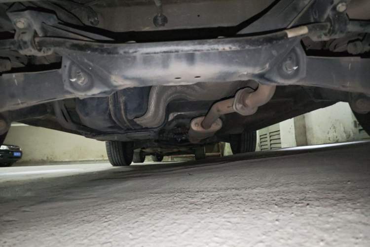 Used Wey VV5 2020 1.5T Two-Wheel Drive Smart Pioneer Chassis Rear