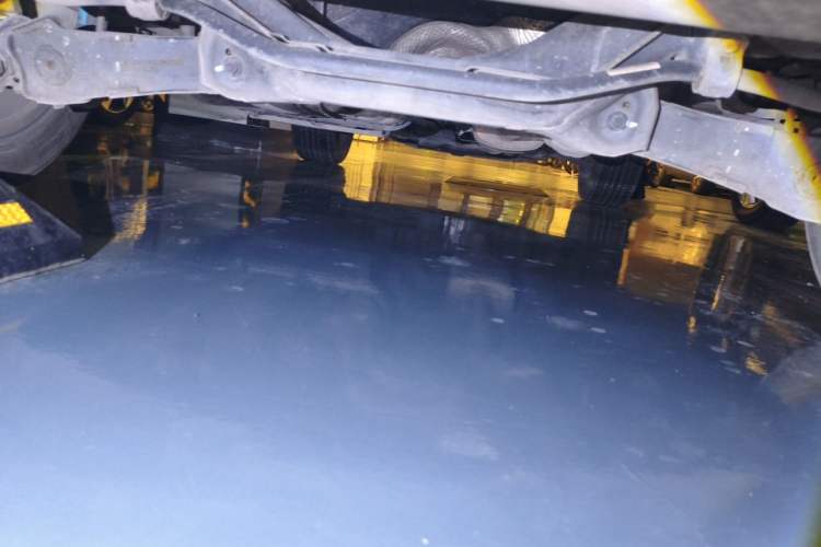 Used Wey VV5 2020 1.5T Two-Wheel Drive Color Pioneer Chassis Rear