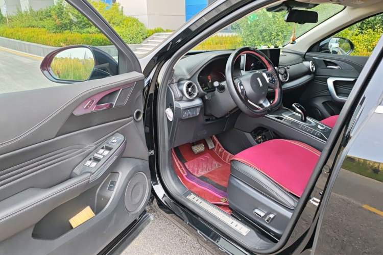 Used Wey VV5 2020 1.5T Two-Wheel Drive Smart Pioneer Driver Seat