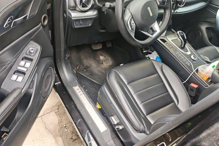 Used Wey VV5 2020 1.5T Two-Wheel Drive Smart Pioneer Driver Seat