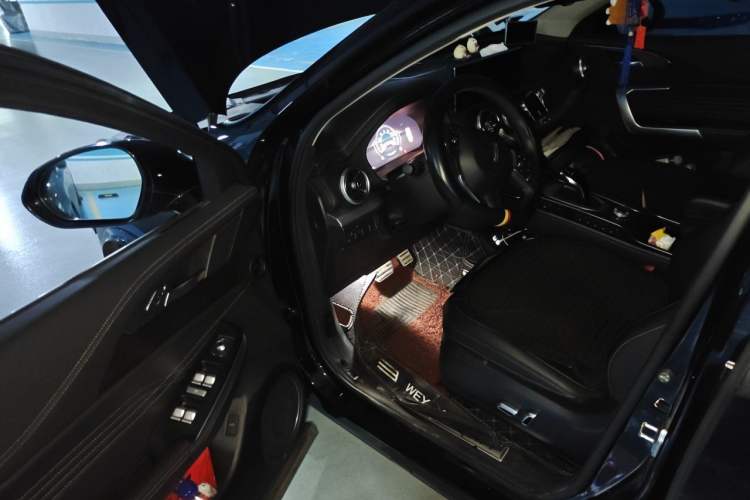 Used Wey VV5 2020 1.5T Two-Wheel Drive Smart Pioneer Driver Seat