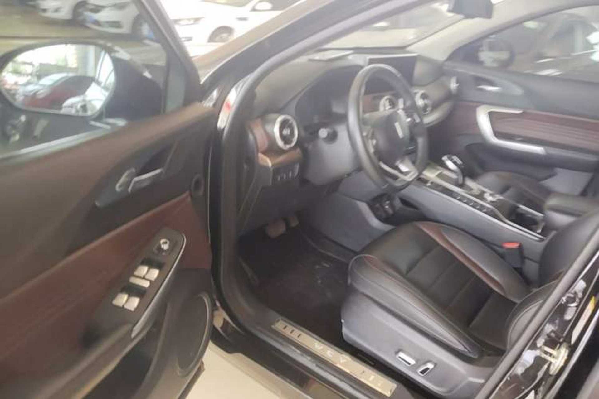 Used Wey VV5 2020 1.5T Two-Wheel Drive Smart Pioneer Driver Seat