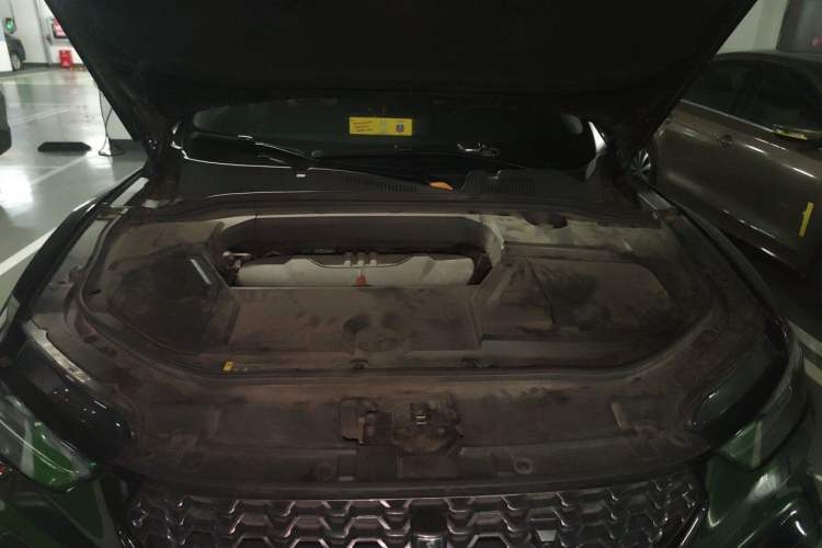 Used Wey VV5 2020 1.5T Two-Wheel Drive Color Pioneer Engine Bay