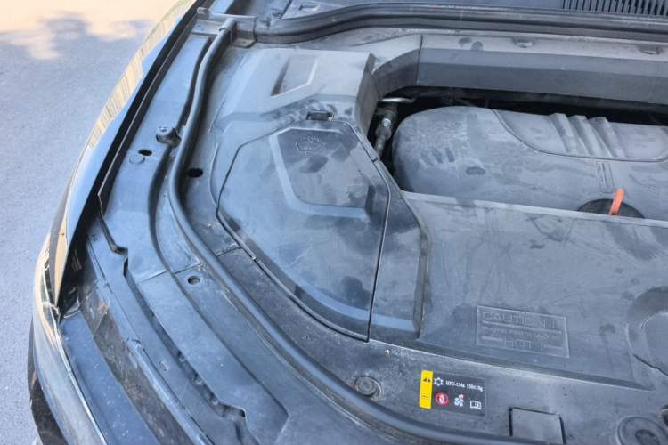 Used Wey VV5 2020 1.5T Two-Wheel Drive Smart Pioneer Engine Bay Right