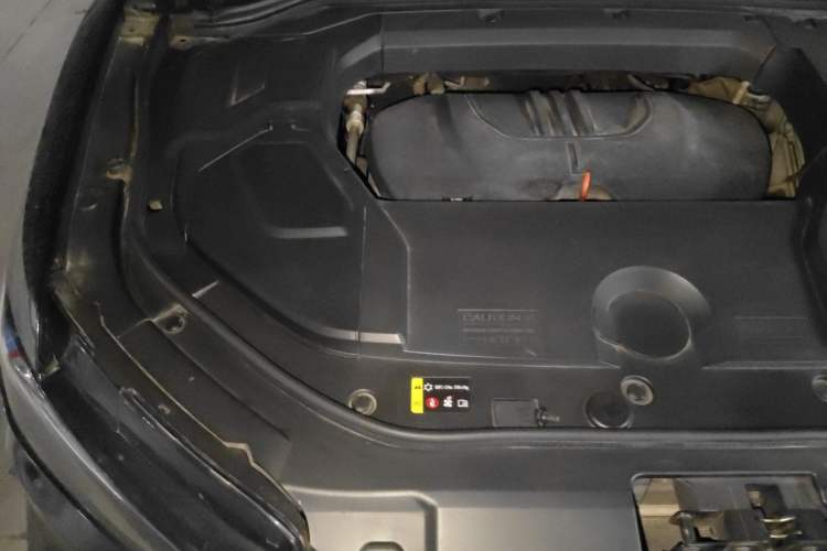 Used Wey VV5 2020 1.5T Two-Wheel Drive Color Pioneer Engine Bay Right