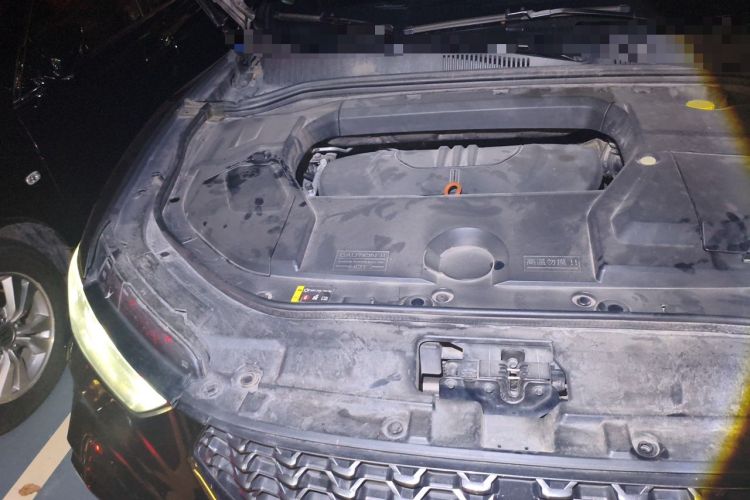 Used Wey VV5 2020 1.5T Two-Wheel Drive Color Pioneer Engine Bay Right