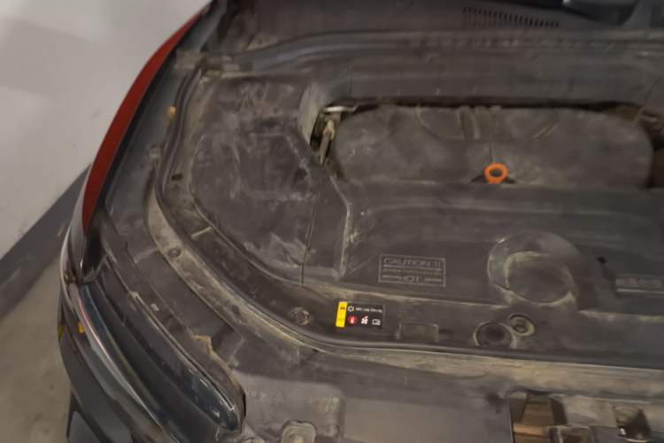 Used Wey VV5 2020 1.5T Two-Wheel Drive Smart Pioneer Engine Bay Right
