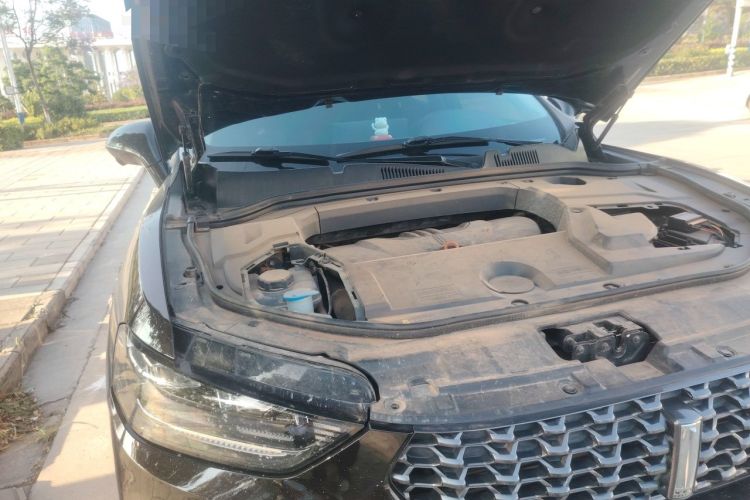 Used Wey VV5 2020 1.5T Two-Wheel Drive Smart Pioneer Engine Bay Right