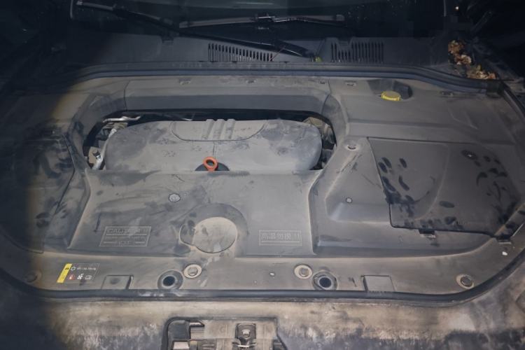 Used Wey VV5 2020 1.5T Two-Wheel Drive Color Pioneer Engine Bay