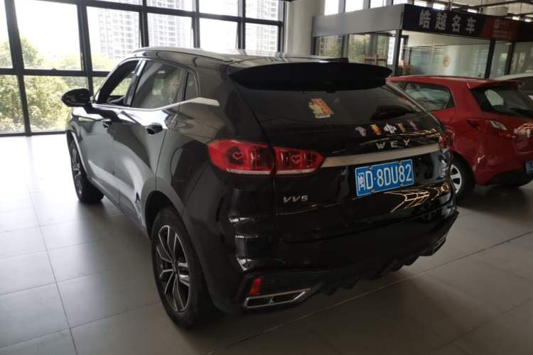 Used Wey VV5 2020 1.5T Two-Wheel Drive Smart Pioneer Exterior 2