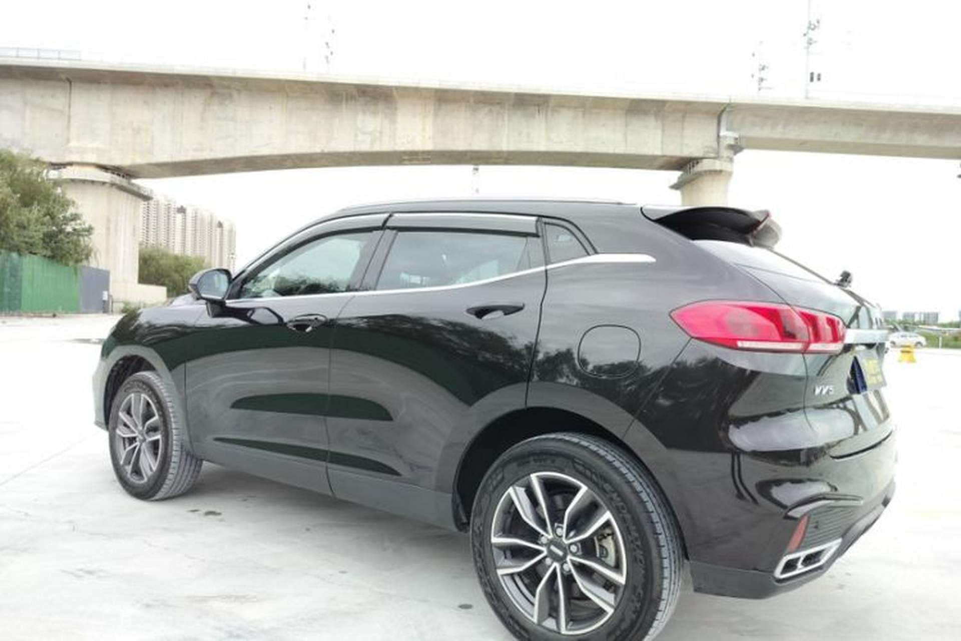 Used Wey VV5 2020 1.5T Two-Wheel Drive Color Pioneer Exterior 2