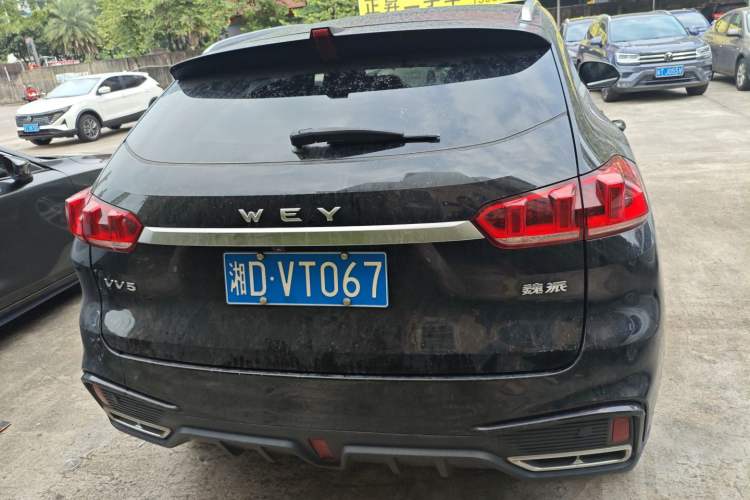 Used Wey VV5 2020 1.5T Two-Wheel Drive Color Pioneer Exterior 4