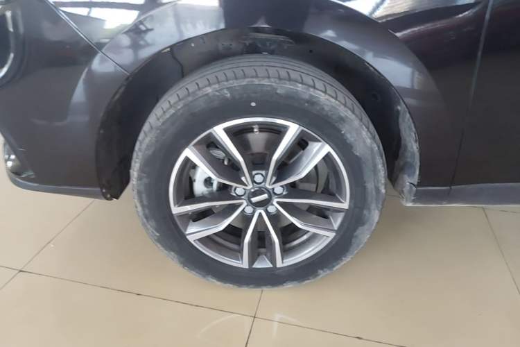 Used Wey VV5 2020 1.5T Two-Wheel Drive Smart Pioneer Exterior 4