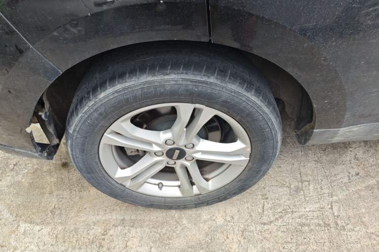 Used Wey VV5 2020 1.5T Two-Wheel Drive Color Pioneer Exterior 8