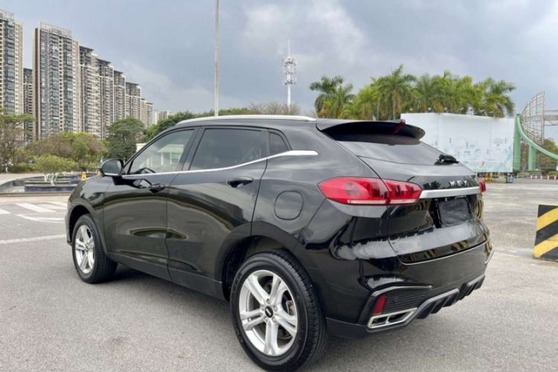 Used Wey VV5 2020 1.5T Two-Wheel Drive Color Pioneer Exterior 9