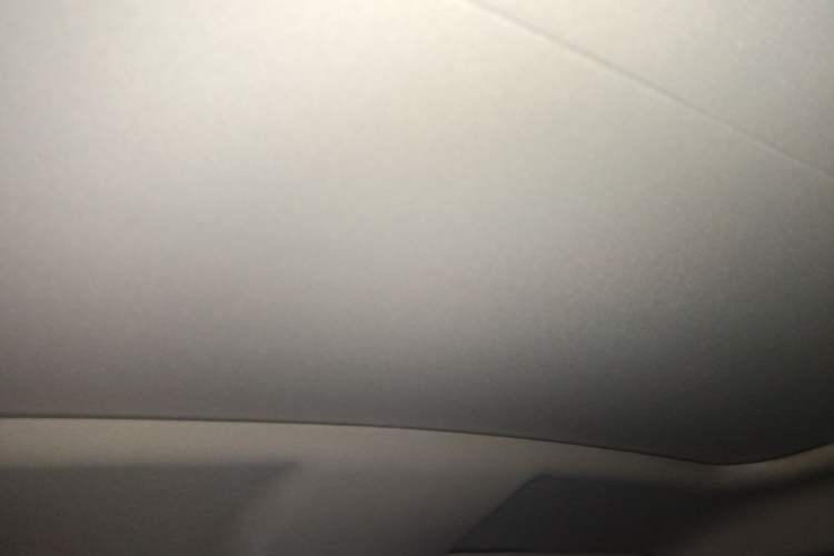Used Wey VV5 2020 1.5T Two-Wheel Drive Color Pioneer Headliner