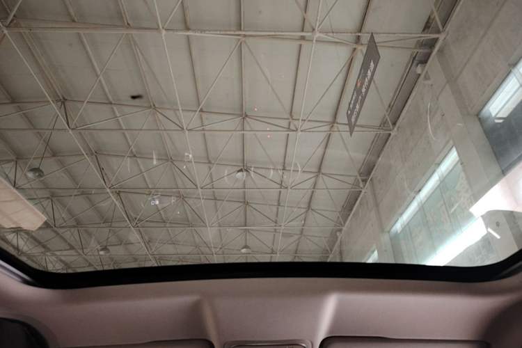 Used Wey VV5 2020 1.5T Two-Wheel Drive Smart Pioneer Headliner
