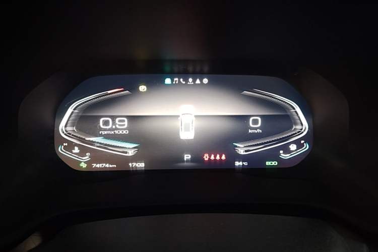 Used Wey VV5 2020 1.5T Two-Wheel Drive Smart Pioneer Instrument Cluster