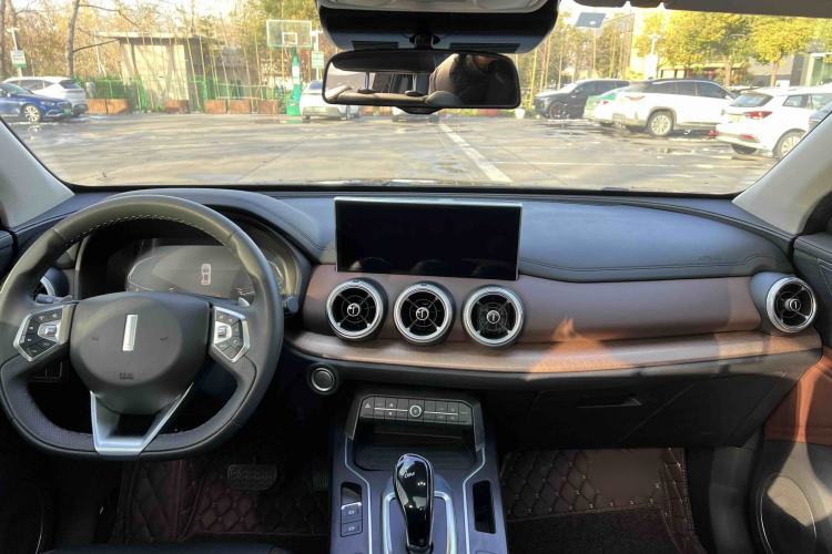 Used Wey VV5 2020 1.5T Two-Wheel Drive Smart Pioneer Interior 1